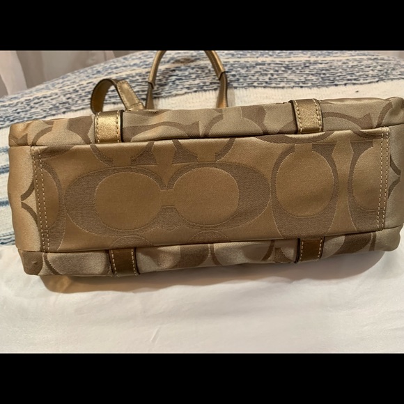 NWT Coach Soho Signature bag with coin purse - Picture 3 of 9